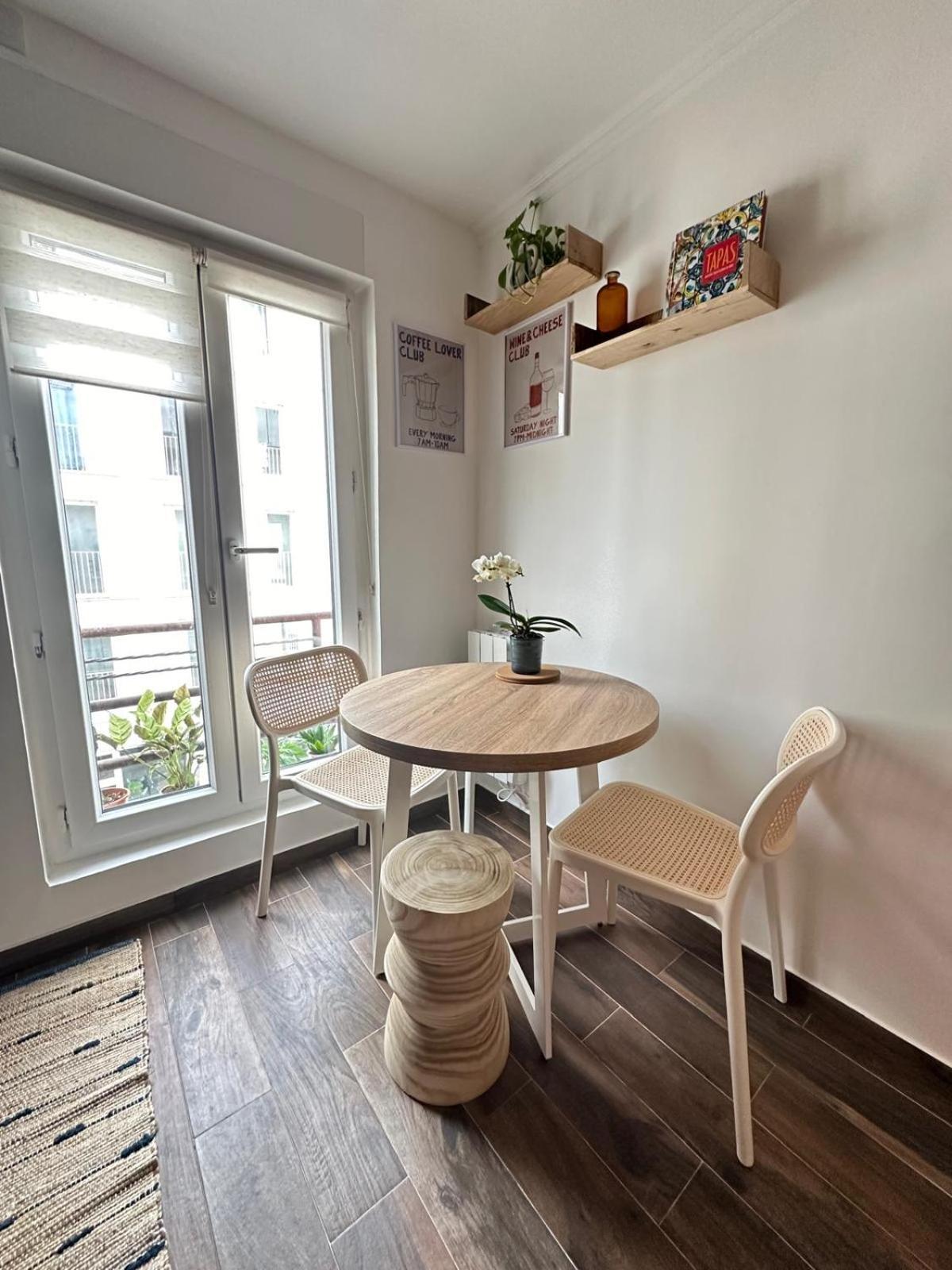 Modern Apt Near Montmarte 2 Mins From Metro Chateau Rouge Lejlighed Paris Eksteriør billede